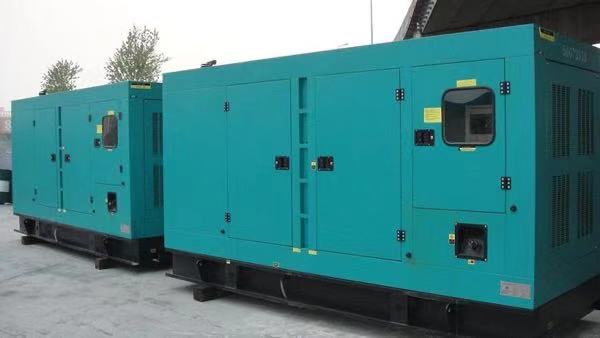 宾川康明斯400kw大型柴油二手发电机组